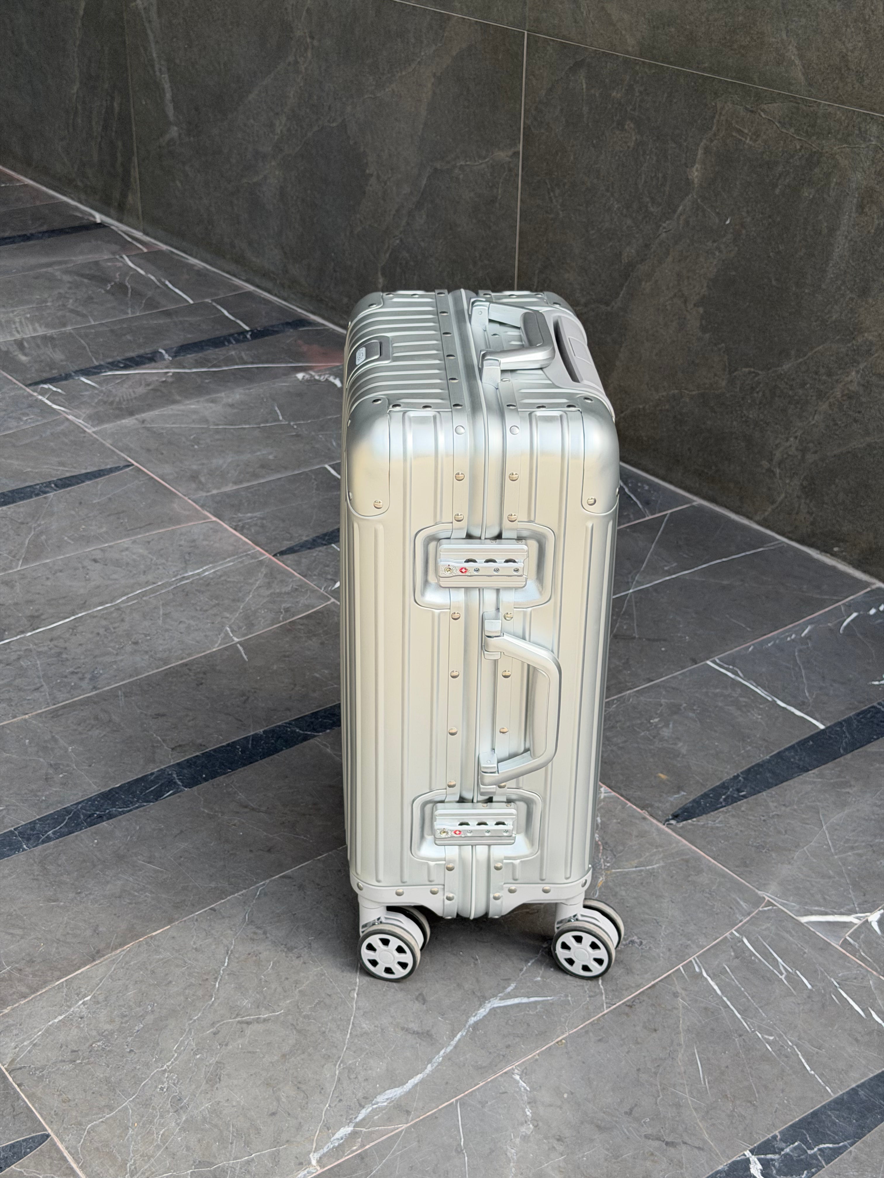 Riviera Aluminium Carry-On Suitcase 20”