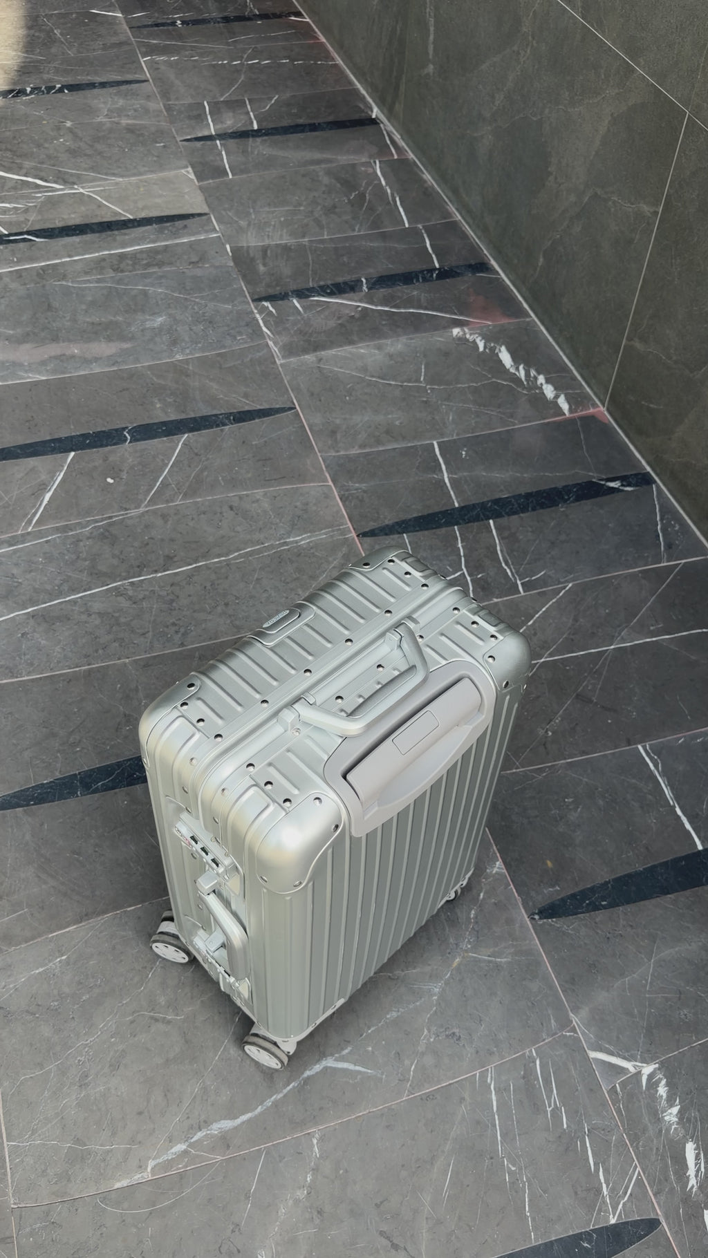 Riviera Aluminium Carry-On Suitcase 20”