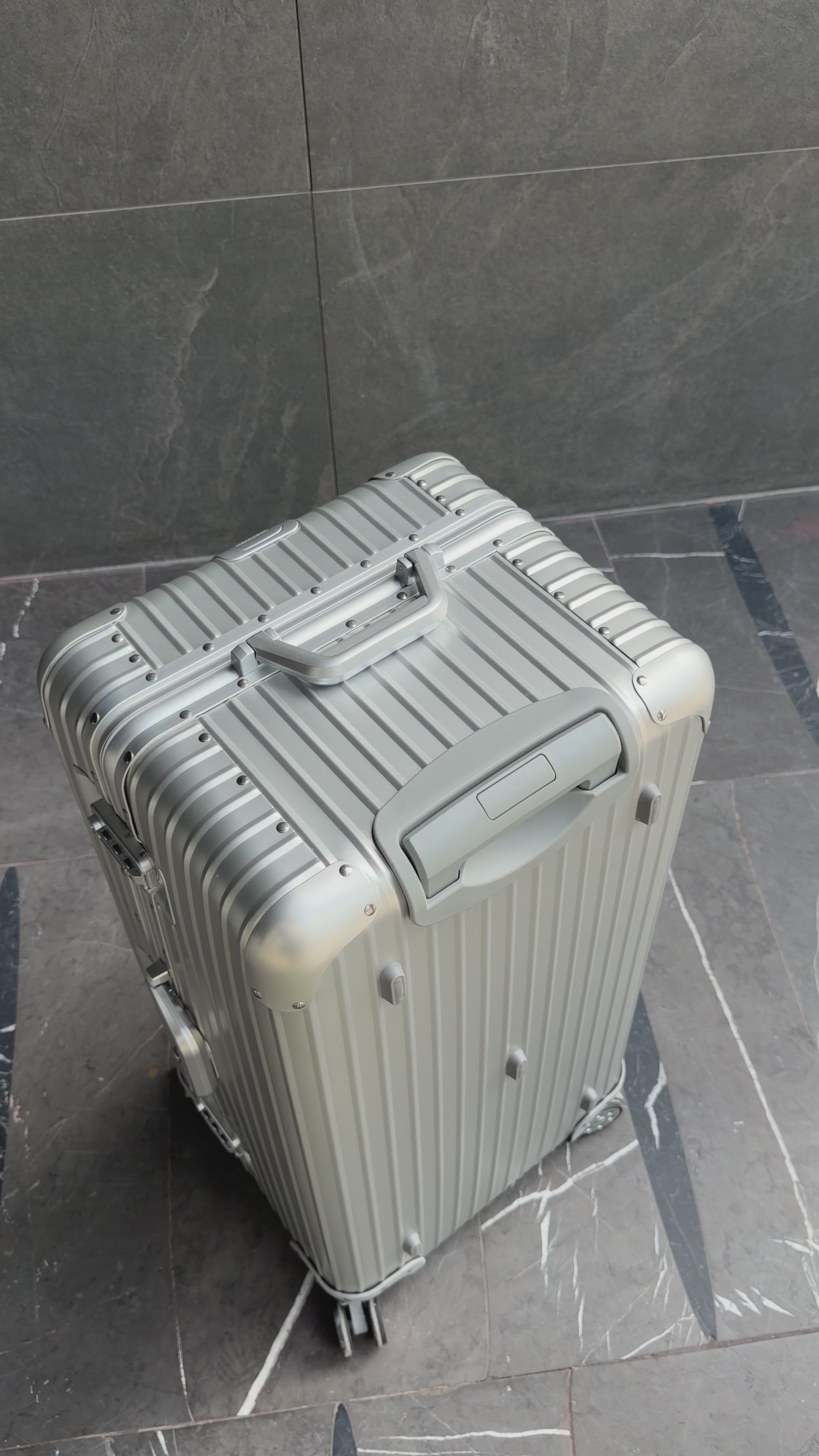 Riviera Aluminium Check-In Suitcase 28”